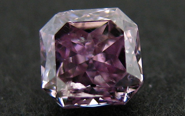 ナチュラルファンシーパープルピンクダイヤモンド