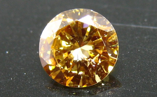 天然(ナチュラル)ファンシーオレンジイエローダイヤモンド natural fancy orange yellow diamond画像