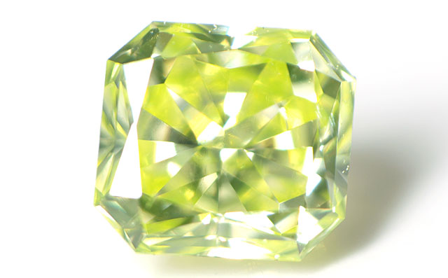 イエローグリーンダイヤモンド