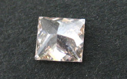 ナチュラルオレンジダイヤモンド画像