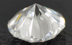 クッションモディファイドブリリアントカットダイヤモンド画像