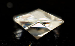 イエローグリーンダイヤモンド