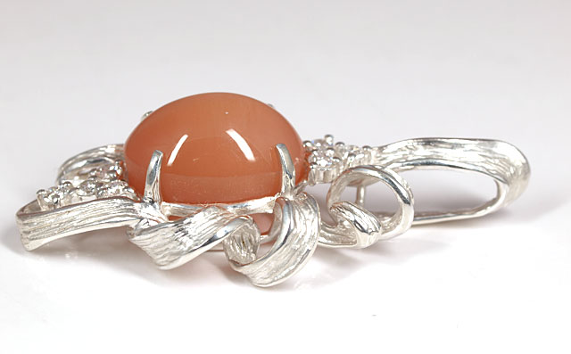 オレンジムーンストーンキャッツアイペンダントトップ