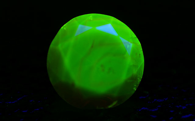 ブラウンダイヤモンド　画像