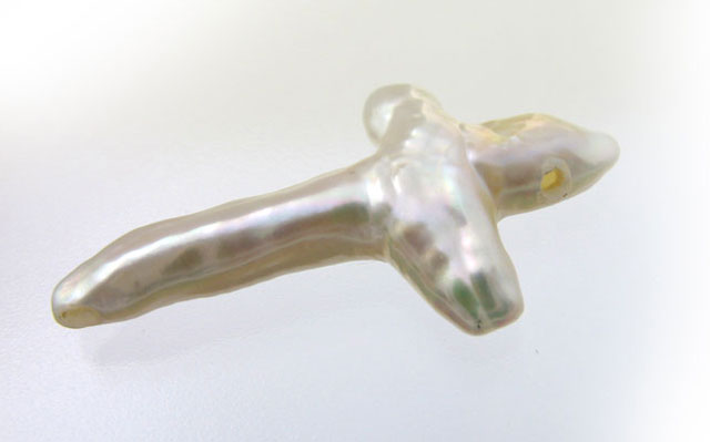 クロスパール（淡水真珠）ルース（裸石）12月27日の誕生日石