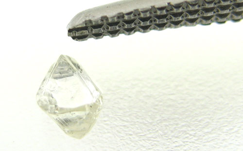 ほぼ正八面体です】 ダイヤモンド原石(ラフ) 0.11ct ほぼ正八面体です】 ダイヤモンド原石(ラフ) 0.11ct