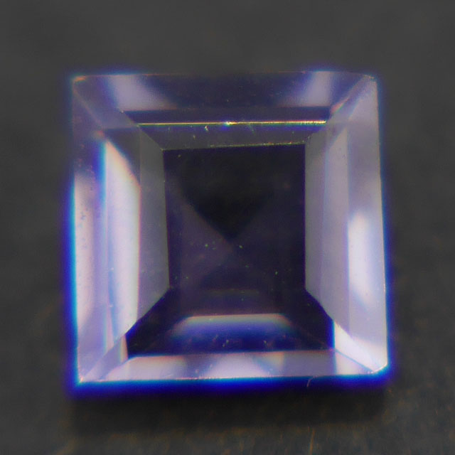 アイオライトルース