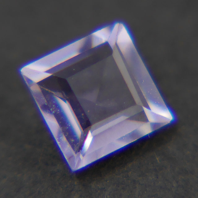 アイオライトルース