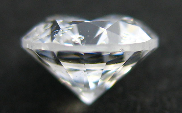 天然グリーンダイオプサイド結晶入りダイヤモンド画像