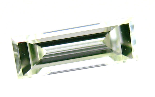 グリーンダイヤ ルース 0.168ct 【かなり細長い貴重な形状です】