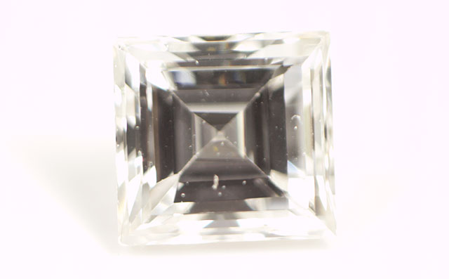 天然(ナチュラル)オレンジイエローダイヤモンド画像