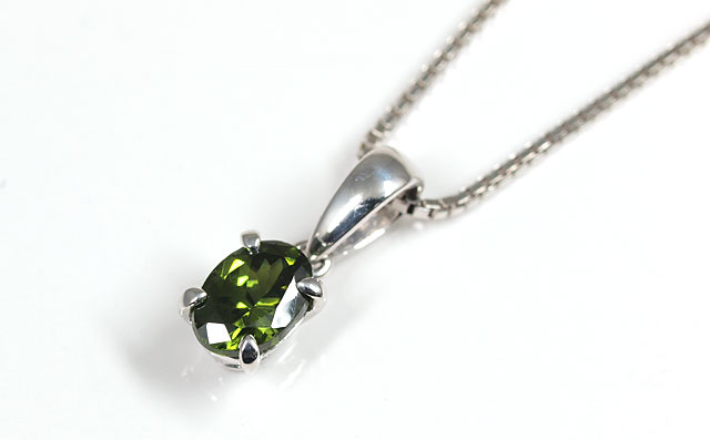 ダークグリーンジルコンK18WGペンダントネックレス