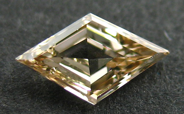 ロゼンジステップカットダイヤモンドルース画像