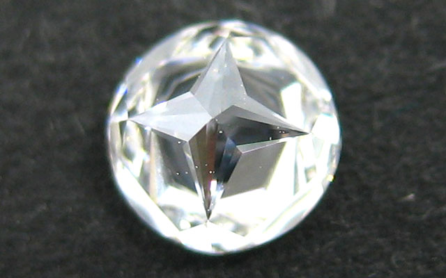 ラウンド・モディファイド・ブリリアント ダイヤモンド ルース 0.183ct