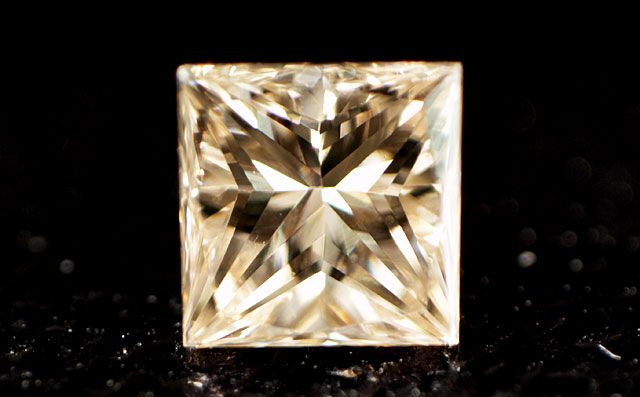 62面体カットダイヤモンドルース画像