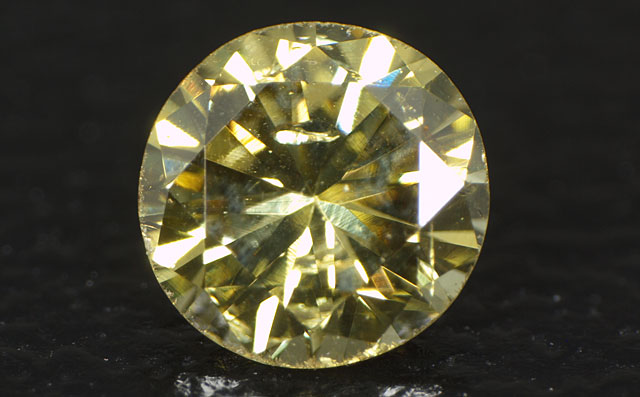 天然カメレオンダイヤモンド画像