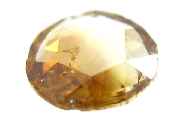 ナチュラルファンシーバイカラーダイヤモンド画像