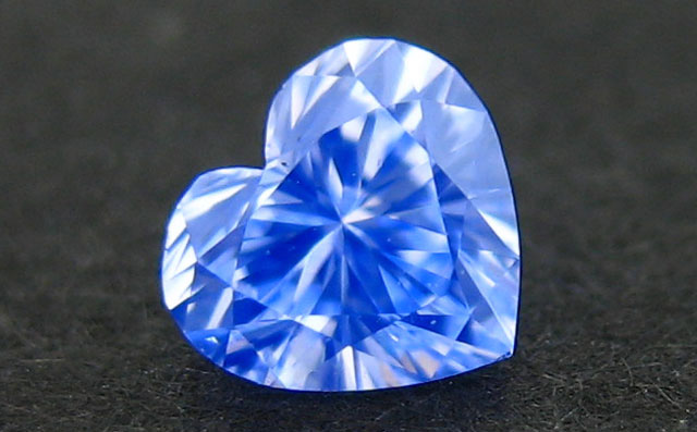 ハートシェイプダイヤモンドルース画像