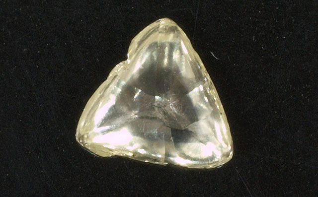 マクル・ダイヤモンド原石ルース画像