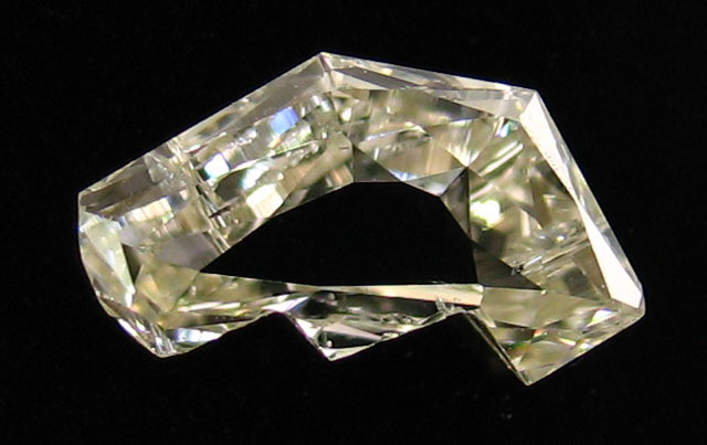 ファンシーカット ダイヤモンド ルース 0.374ct 【様々な形に見えるカットです】 ピンクダイヤモンド、カラーダイヤ ジュエリー専門店