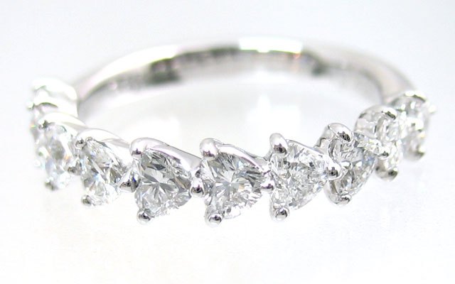 ハート ダイヤモンド ハーフ エタニティ リング 1.028ct プラチナ900 【 10周年記念・ブライダルにも 】 豪華1カラットの輝き!ハート&キューピッド エタニティリング Pt900 ダイヤモンド ハーフエタニティ リング 1カラット プラチナ 指輪 ダイヤ エタニティ ハーフエタ ジュエリー レディース ダイヤモンドリング シンプル 人気 可愛い おすすめ ハートキュー