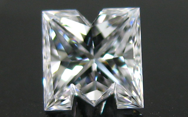 天然（ナチュラル）M字形ダイヤモンド ルース画像