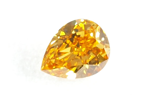 天然(ナチュラル)オレンジ・イエローダイヤモンド画像