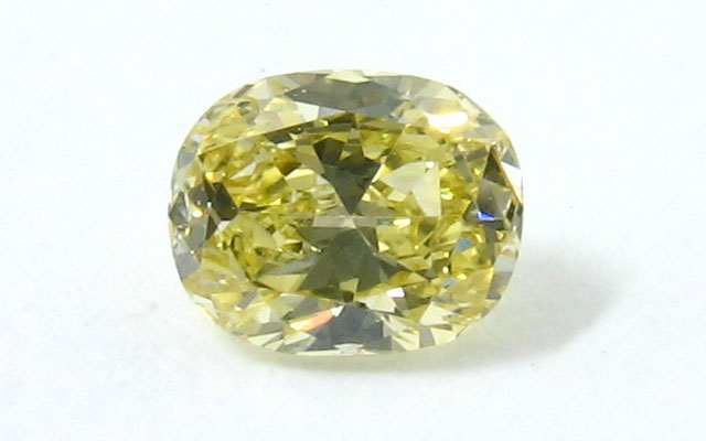 VVS-2イエローダイヤモンドルース画像