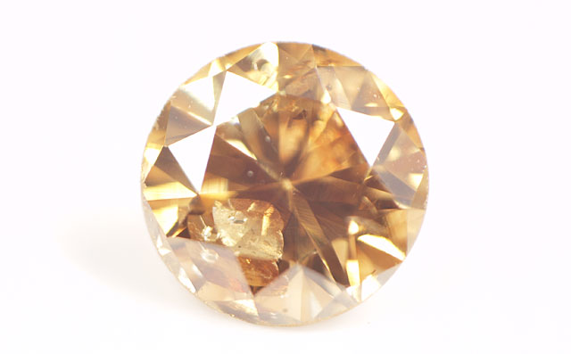 天然(ナチュラル)オレンジイエローダイヤモンド画像