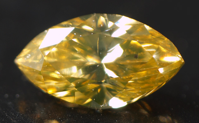 ブラウニッシュイエローダイヤモンドルース画像