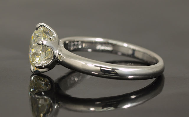 1.673ct, Mカラー, VS-1, Very Good, 中央宝石研究所ダイヤモンド画像