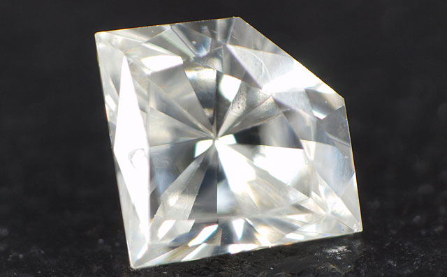 ペンタゴナル・モディファイドブリリアントカットダイヤモンド画像