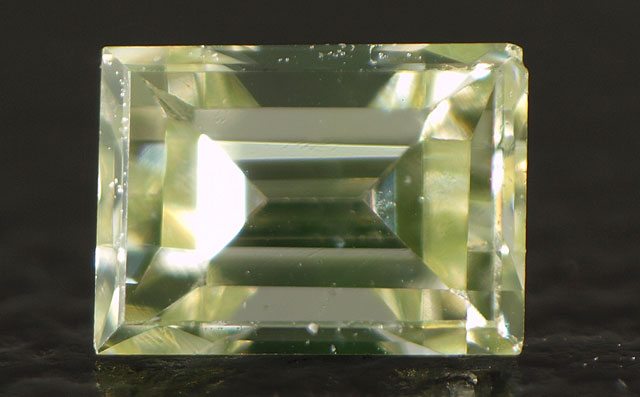 イエローグリーンダイヤモンドルース画像