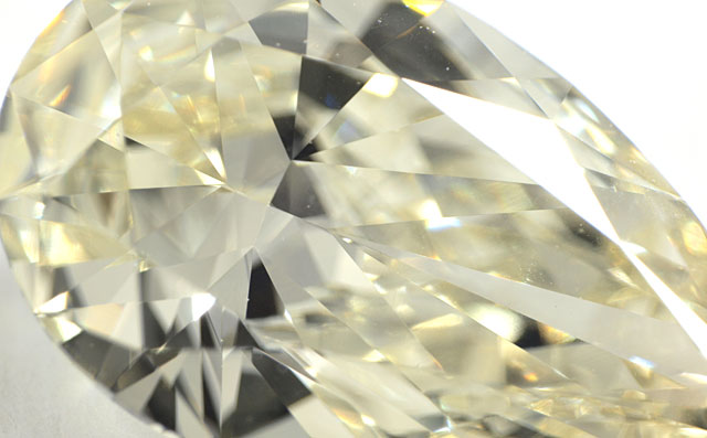 (イエロー)ダイヤモンド ルース 1.003ct 【 場面の大きい、かつテリのある筋の良いダイヤモンドです。VS-1 】 ピンクダイヤモンド、カラーダイヤ ジュエリー専門店 TANO