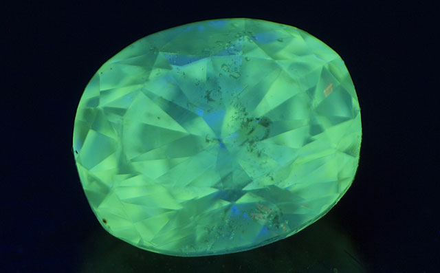 イエローグリーンダイヤモンド