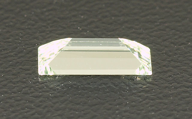 グリーンダイヤモンド ルース (起源不明) 0.240ct 【中央宝石研究所
