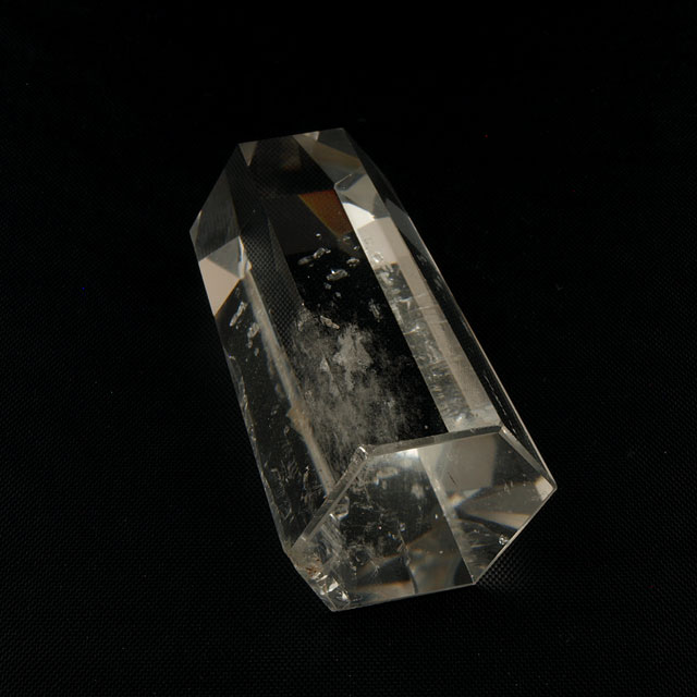 水晶 ポイント 【 ロック・クリスタル ： 7月3日の誕生日石 】 六角柱状　クリスタル・クォーツ　約74.3g