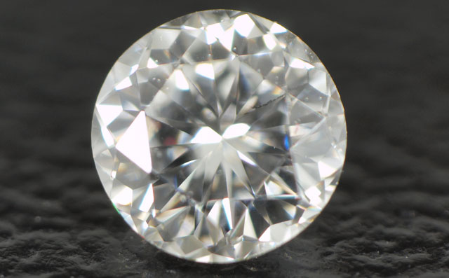 106面カット(ラウンド・モディファイド・ブリリアント・カット)ダイヤモンド画像