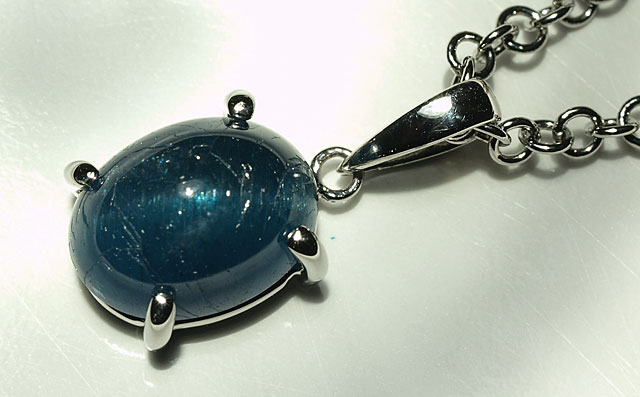 アパタイト・キャッツアイプラチナ900ペンダントトップ