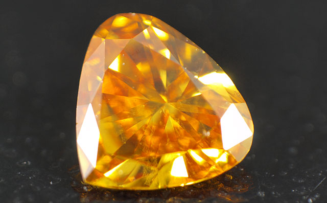 オレンジダイヤモンドルース画像