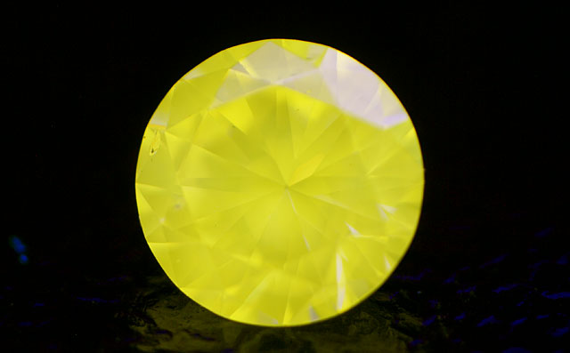 イエローダイヤモンドルース画像