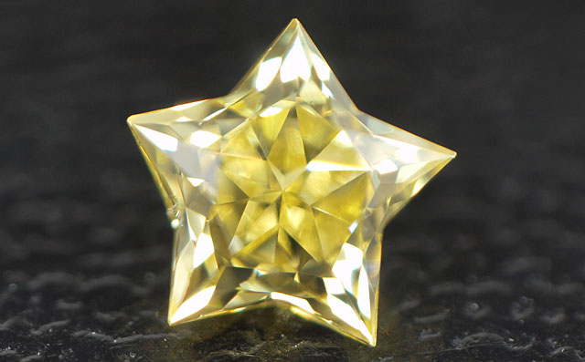 スターブリリアントカット(星型)ダイヤモンド画像