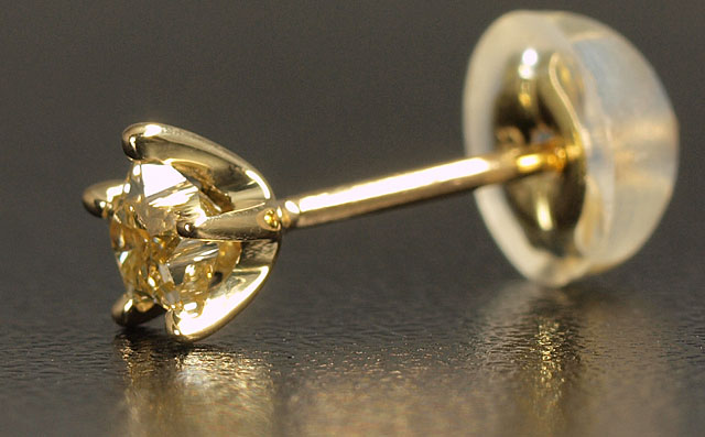 ディズニープリンセスのベビーグッズも大集合 片耳用ピアス イエローダイヤモンド 0.137ct スター型 ( 【星型 アクセサリー