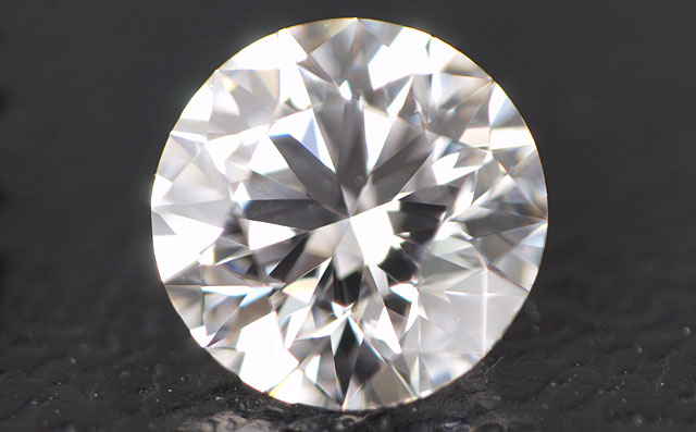 0.235ct, D, VS2 3EX H&C, 中央宝石研究所ダイヤモンド画像