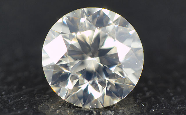 0.176ct, K, VVS2, 3EX H&C, 中央宝石研究所ダイヤモンド画像