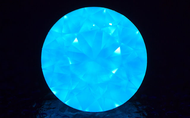 0.176ct, K, VVS2, 3EX H&C, 中央宝石研究所ダイヤモンド画像