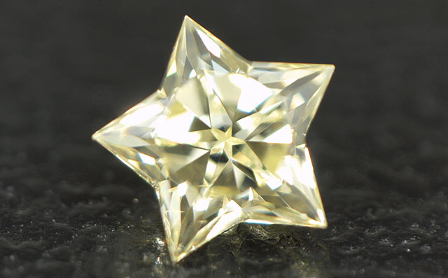 スターブリリアントカット(星型)ダイヤモンド画像