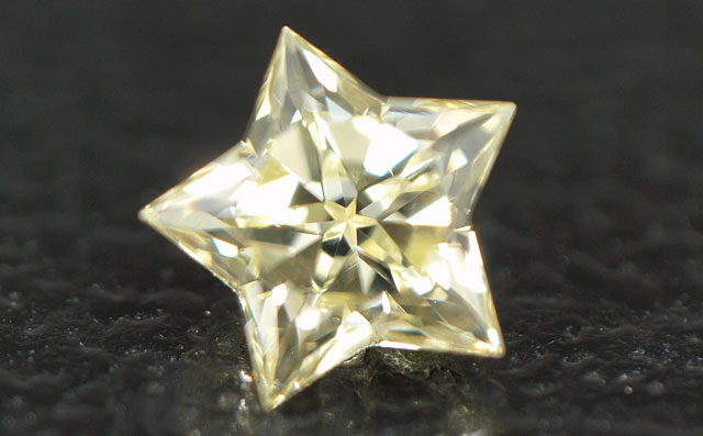 スターブリリアントカット(星型)ダイヤモンド画像