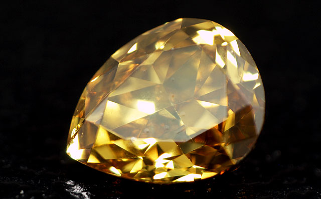 天然(ナチュラル)イエローダイヤモンド画像
