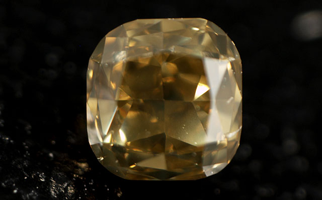 天然(ナチュラル)イエローダイヤモンド画像